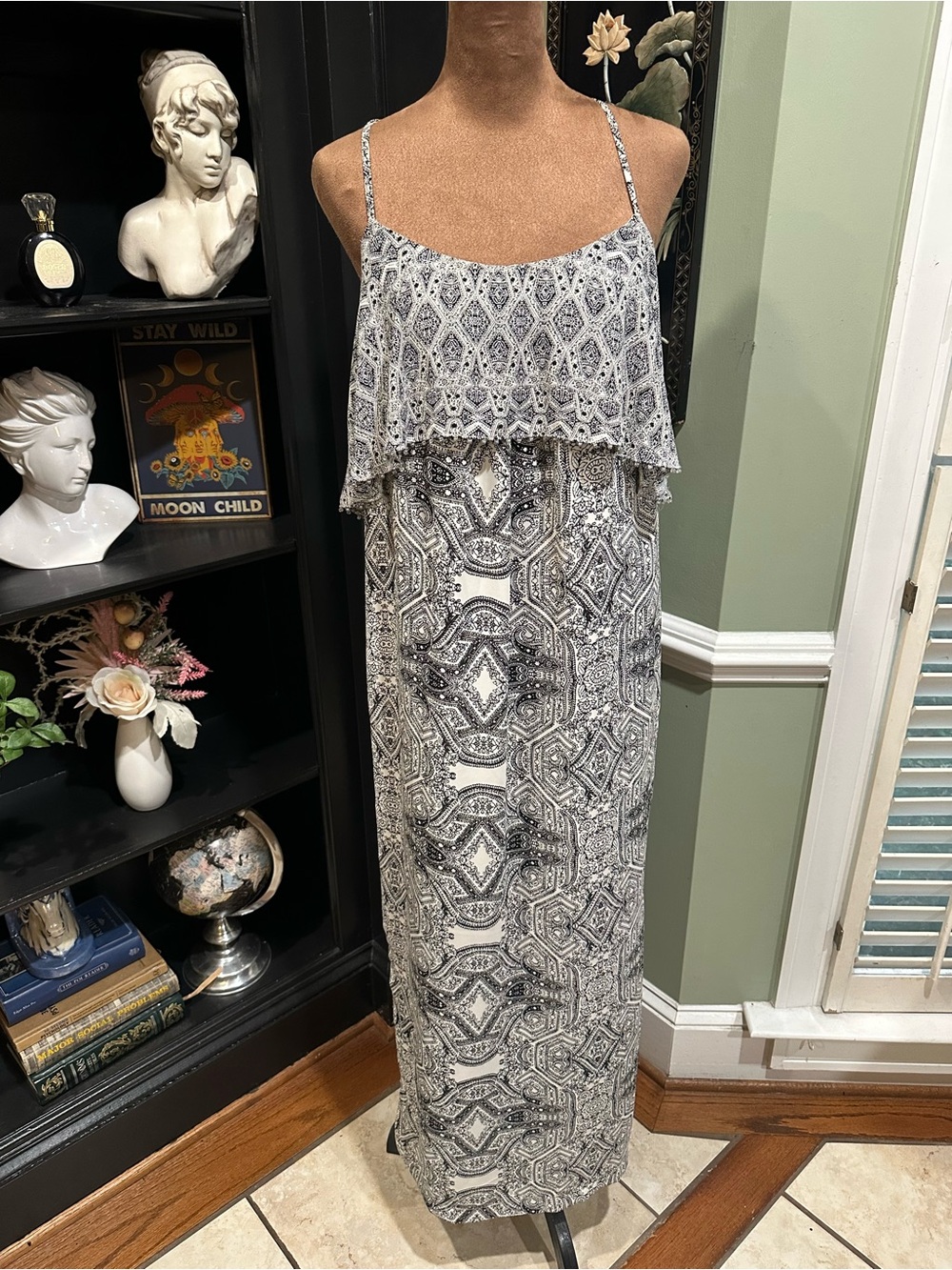 Anthropologie Vanessa Virginia Fliese Maxi Dress – Size 4